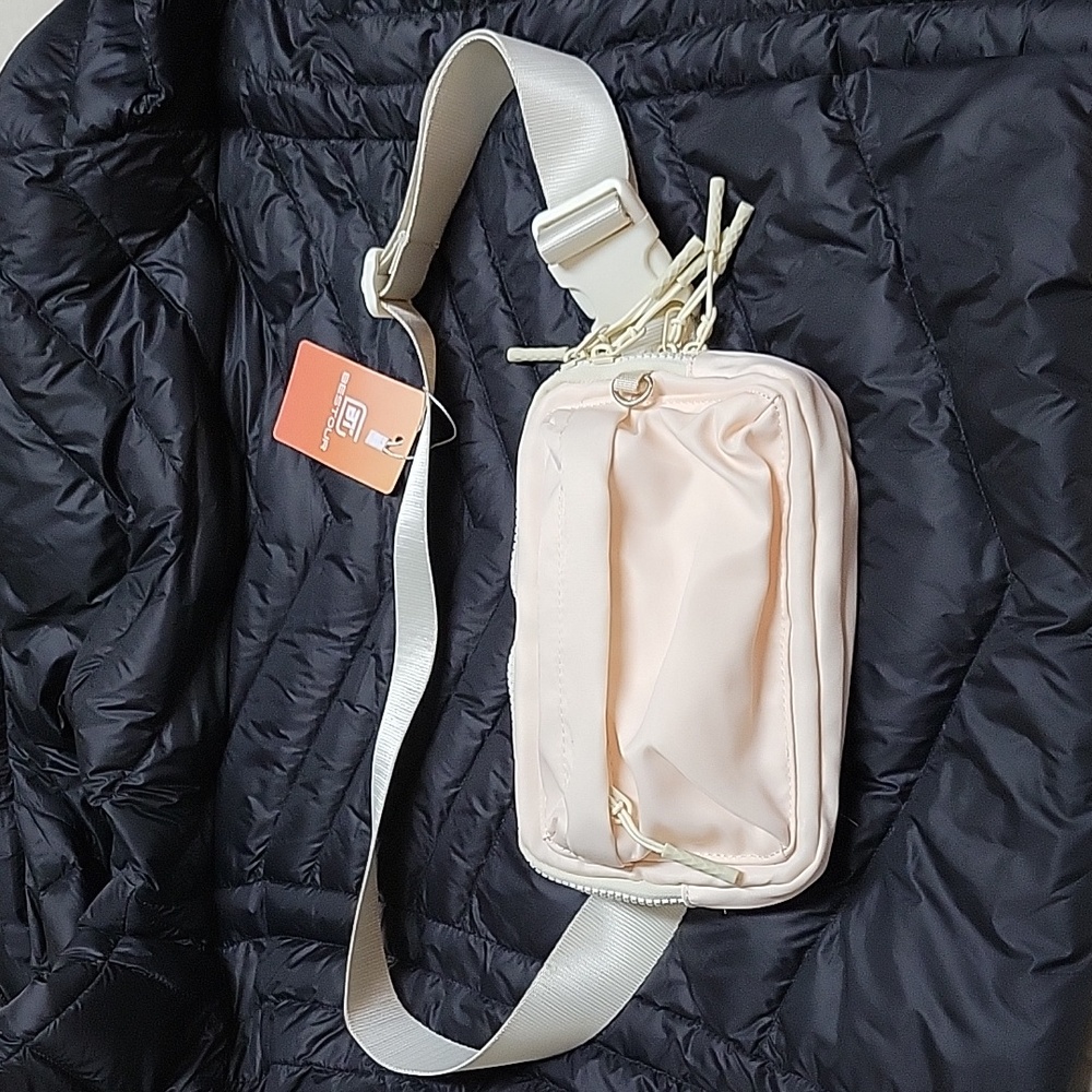 NWT BESTOUR BAG